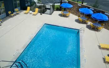 Fairfield & By Marriott Brooks Base Hotel San Antonio
